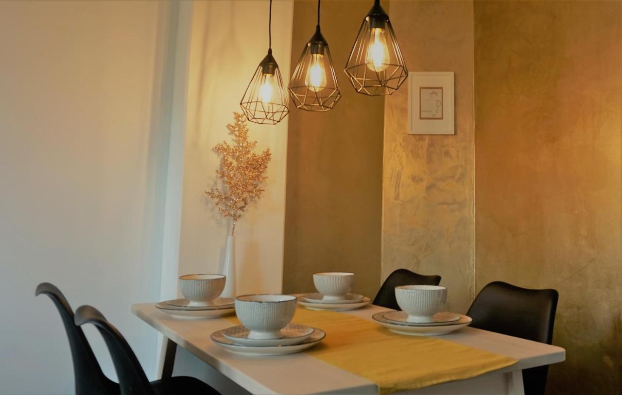 Goldrausch - Glanzvolle Ferienwohnung In Meissen Am Lutherplatz מראה חיצוני תמונה